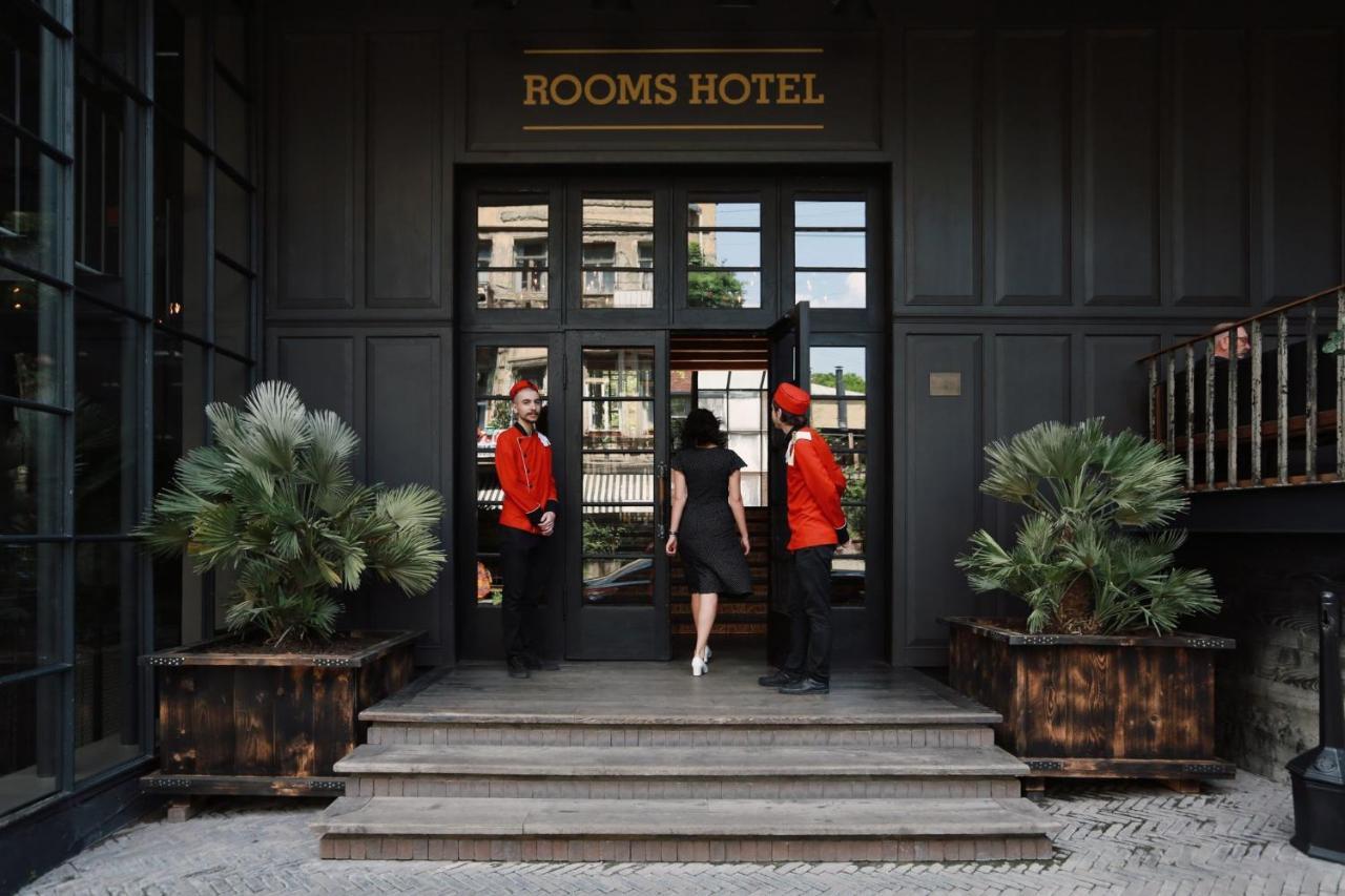Rooms Hotel Tbilisi Eksteriør billede Entrance to Rooms Hotel